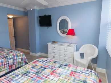 Siesta Key Vacation Condo Close to Siesta Key Village/Walk